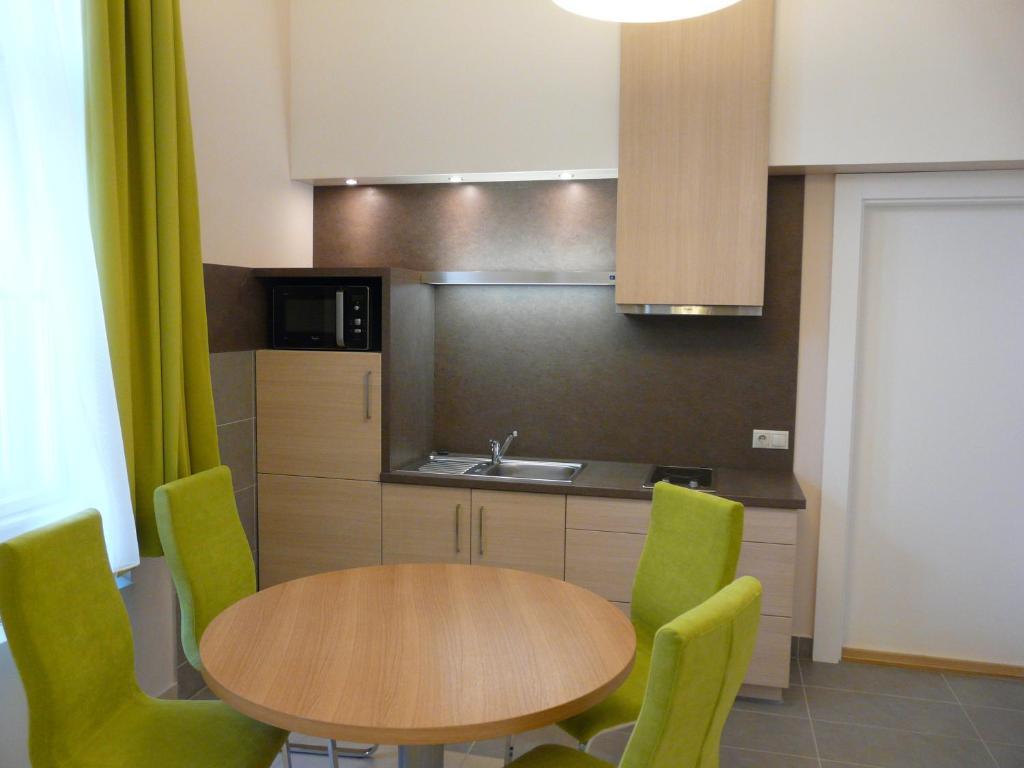 Soleil Apartman Szeged Rum bild