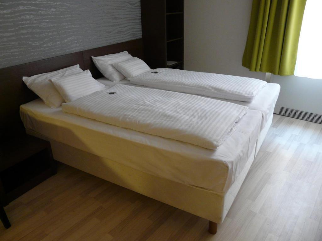 Soleil Apartman Szeged Rum bild